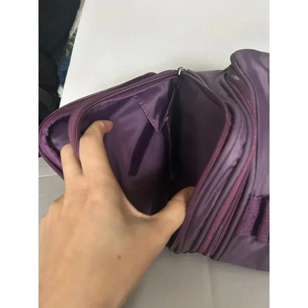 La vie vert travel toiletries luggage bag